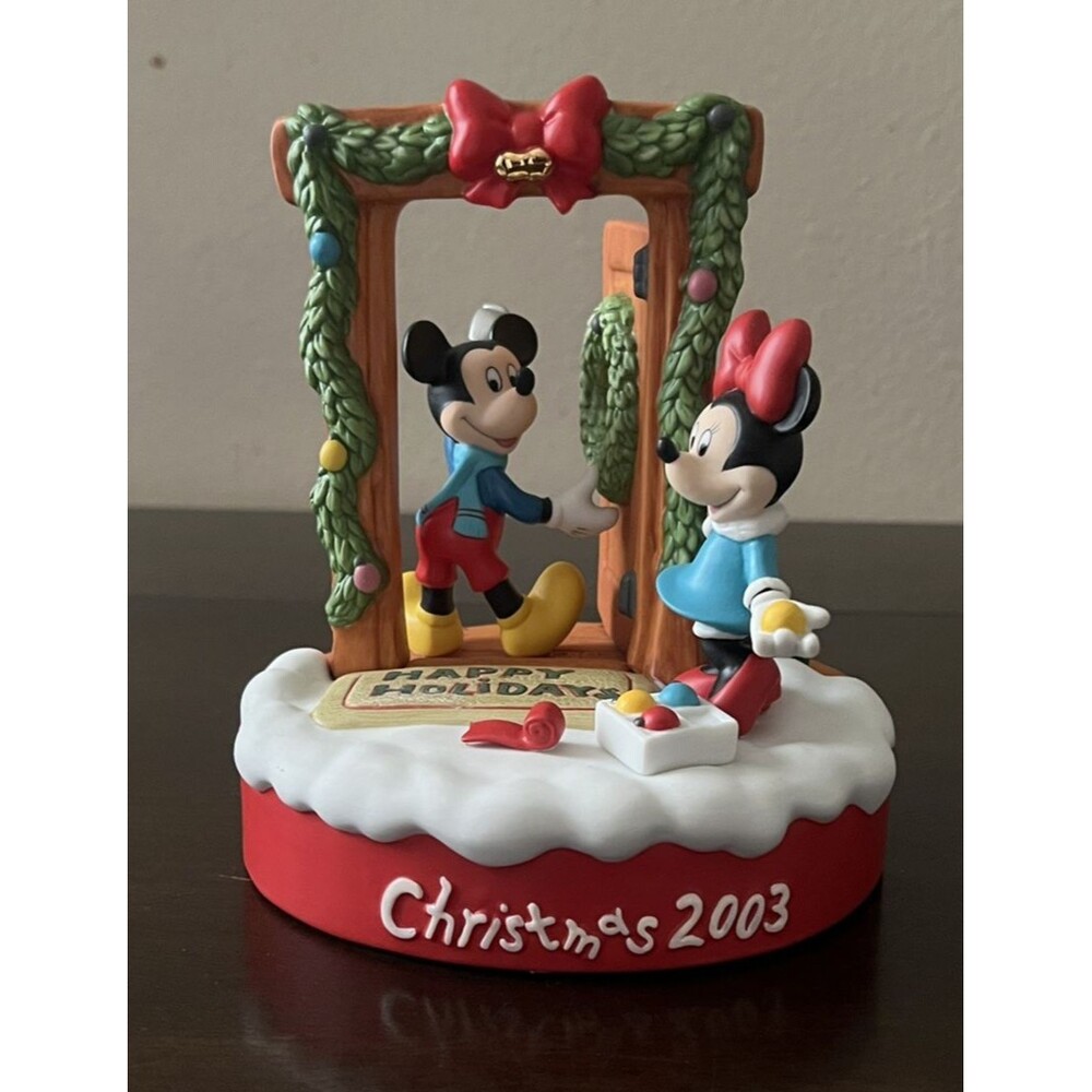 Grolier Disney Home for the Holidays Christmas 2003 LE Figurine 2953/10000